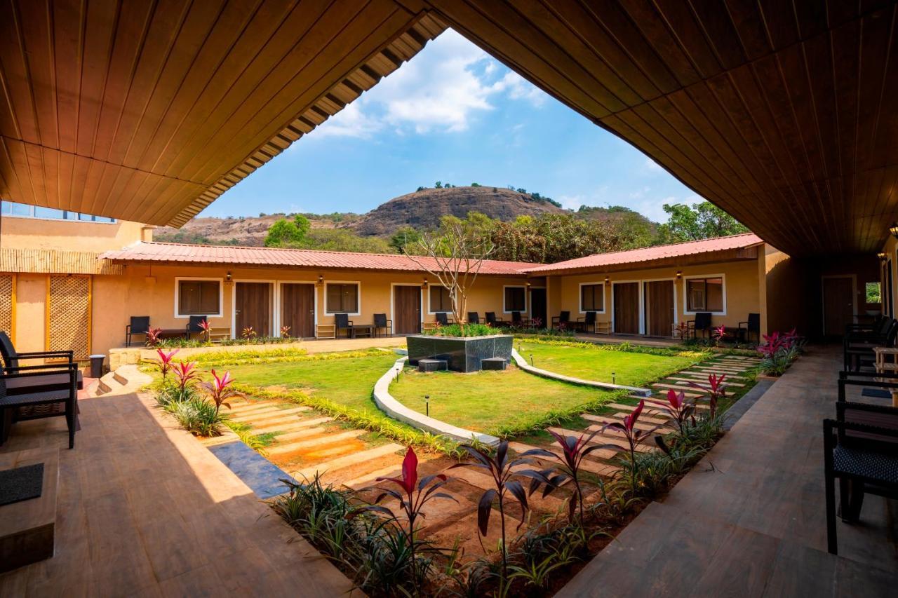 Zostel * Lonavala